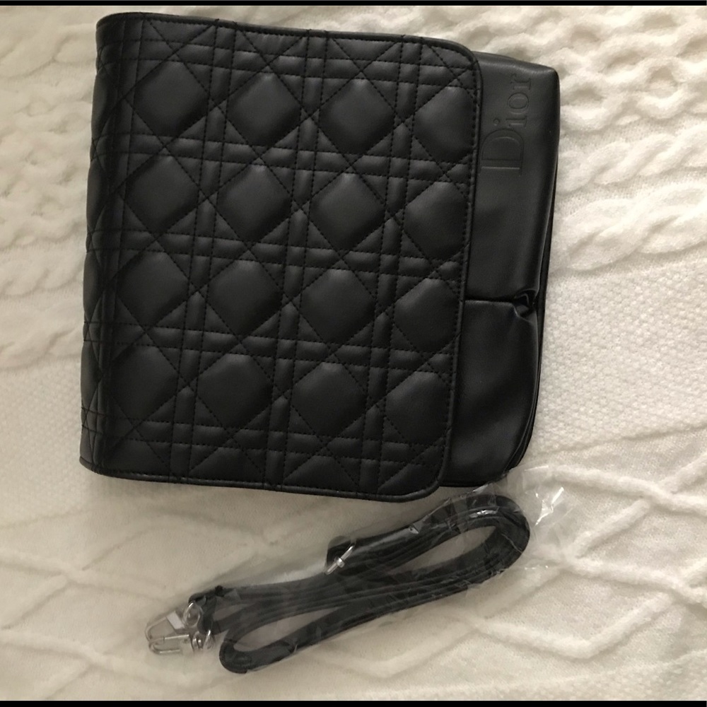 Makeup artist brush bag